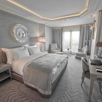 Deluxe King Room with Sea View