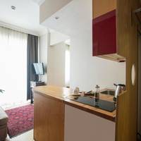 Suite with Kitchenette