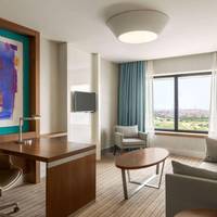 Executive King Suite - Non-Smoking