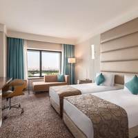 Deluxe Twin Room with City View - Non-Smoking