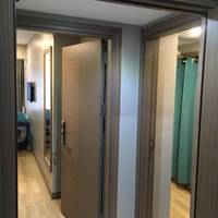 Connecting Room