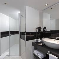 Queen Suite with Sea View