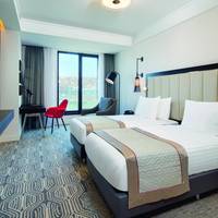 Deluxe Twin Room with Sea View