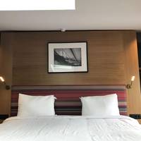 Corner Suite
