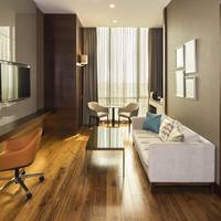 Corner King Suite with Sofa Bed - Lounge Access