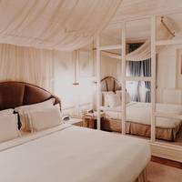 Standard Double Room with Courtyard View