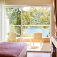 Triple Room with Sea View