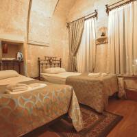 Traditional Arch Twin room