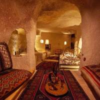 Family Suite (6 Adults)