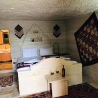 Double Cave Room 