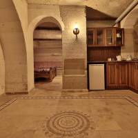 Double Cave Room 