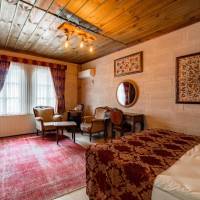 Double Stone Room 