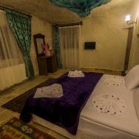 Comfort Cave Suite