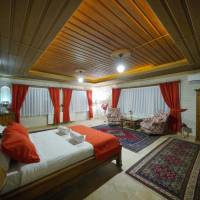 King Room with Spa Bath