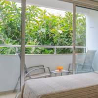 Standard Twin Room with Land View