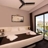 Double Room with Pool View