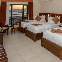 Triple Room with Sea View