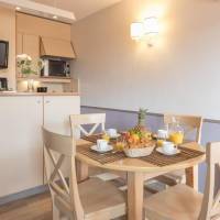 Standard Studio (4 Adults)