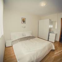 One-Bedroom Apartment with Balcony