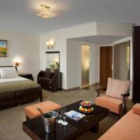 Deluxe Suite with Spa Bath