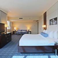 Premium Suite King Bed - Bay View