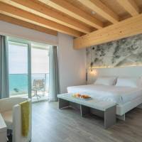 Deluxe Suite with Sea View