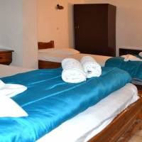Triple Room with Shared Bathroom