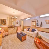 Suite Room with Garden