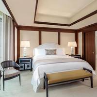 Metropolitan Suite, 1 Bedroom Suite, 1 King, Partial Nile View