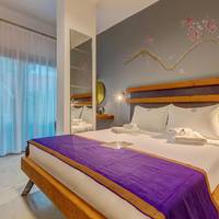 Standard Double Room with Garden View