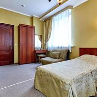 Twin Room with Shared Bathroom