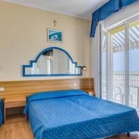 Family Room (2 Adults + 2 Children)