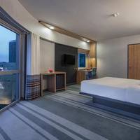 Savvy Larger Guest room