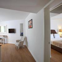 King Junior Suite