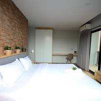 24 HOURS STAY - Deluxe Double Room