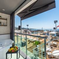 Premium Beachfront Room-Adult Only +16