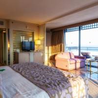 Deluxe Suite with Terrace