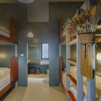 Bunk Bed in Mixed Dormitory Room