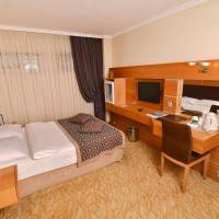 Large Single Room