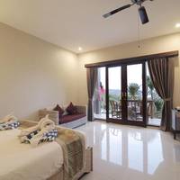 Deluxe Room with Sea View