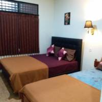 Deluxe Room (2 Adults + 1 Child)