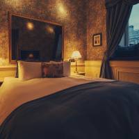 Petite Double Room