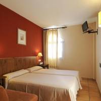Double Room with Extra Bed (2 Adults + 1 Child)