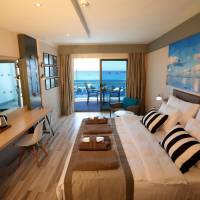 Standard Triple Room with Sea View