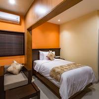 Luxury Deluxe Single Room