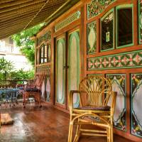 Bungalow with Garden View