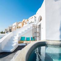 Crypt - Exclusive Cave Suite with Indoor & Outdoor Plunge Pool & Caldera View