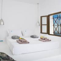 Character - Superior Cave Room with Indoor Plunge Pool