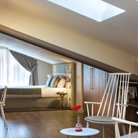 Family Room (2 Adults + 2 Children) - Attic 