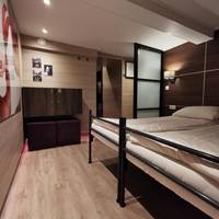 Bed in 8-Bed Mixed Dormitory Room